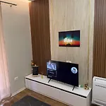 Cozy Bllok * Tirana