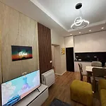 Cozy Bllok Appartement Tirana