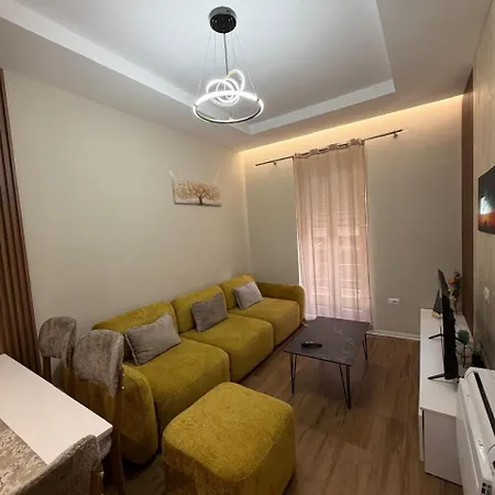 Cozy Bllok * Tirana