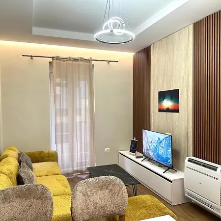 Cozy Bllok Appartamento Tirana