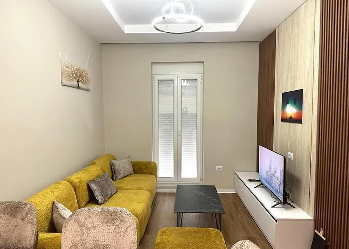 Cozy Bllok Appartement Tirana
